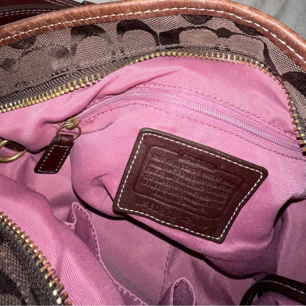 Coach signature purse - Picture 3 of 5